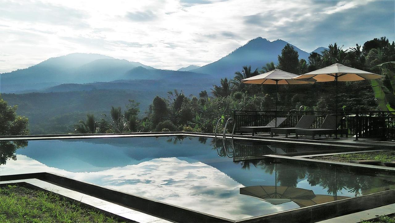 Atres Sari Resort Munduk Eksteriør bilde