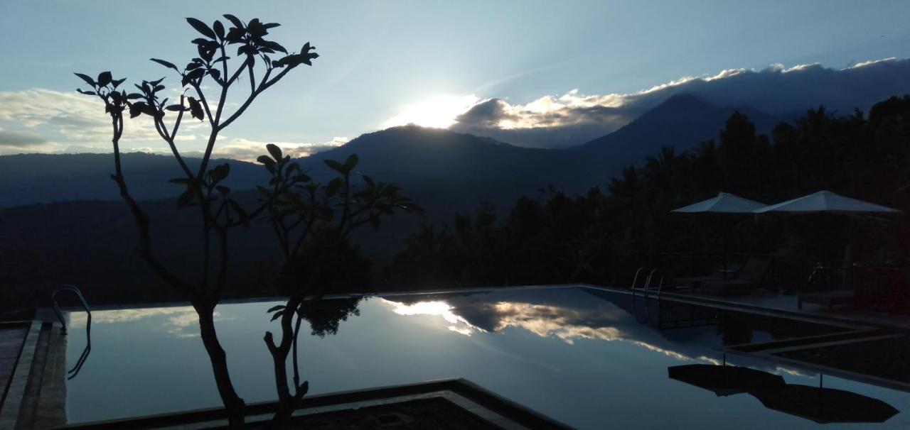 Atres Sari Resort Munduk Eksteriør bilde