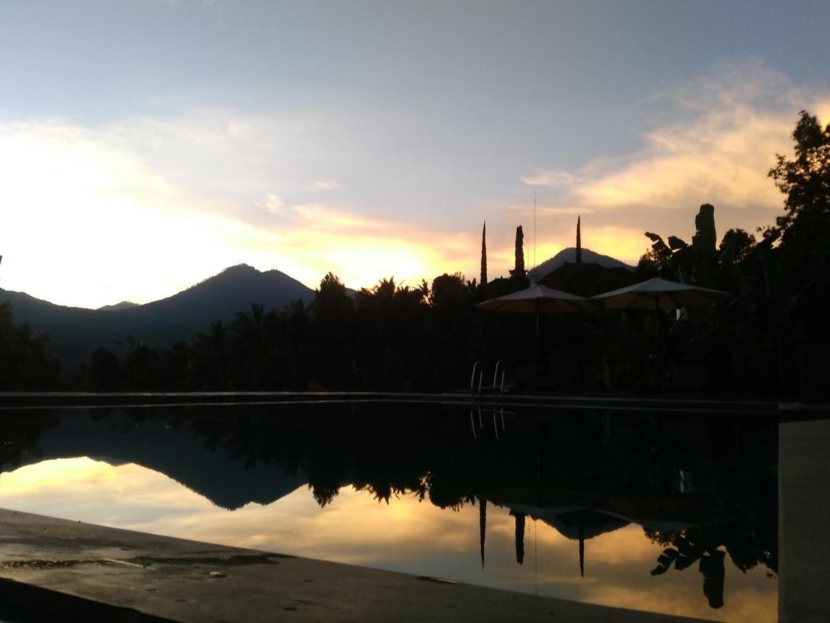 Atres Sari Resort Munduk Eksteriør bilde