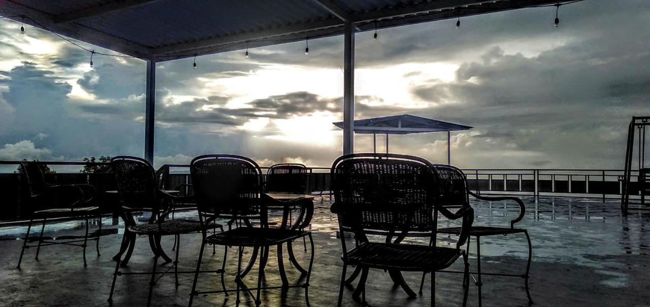 Atres Sari Resort Munduk Eksteriør bilde